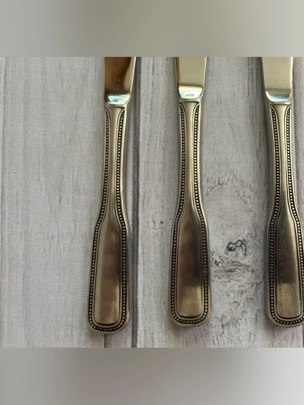 One set of 3 vintage Salem 1776 stainless steel beaded edge butter knives.